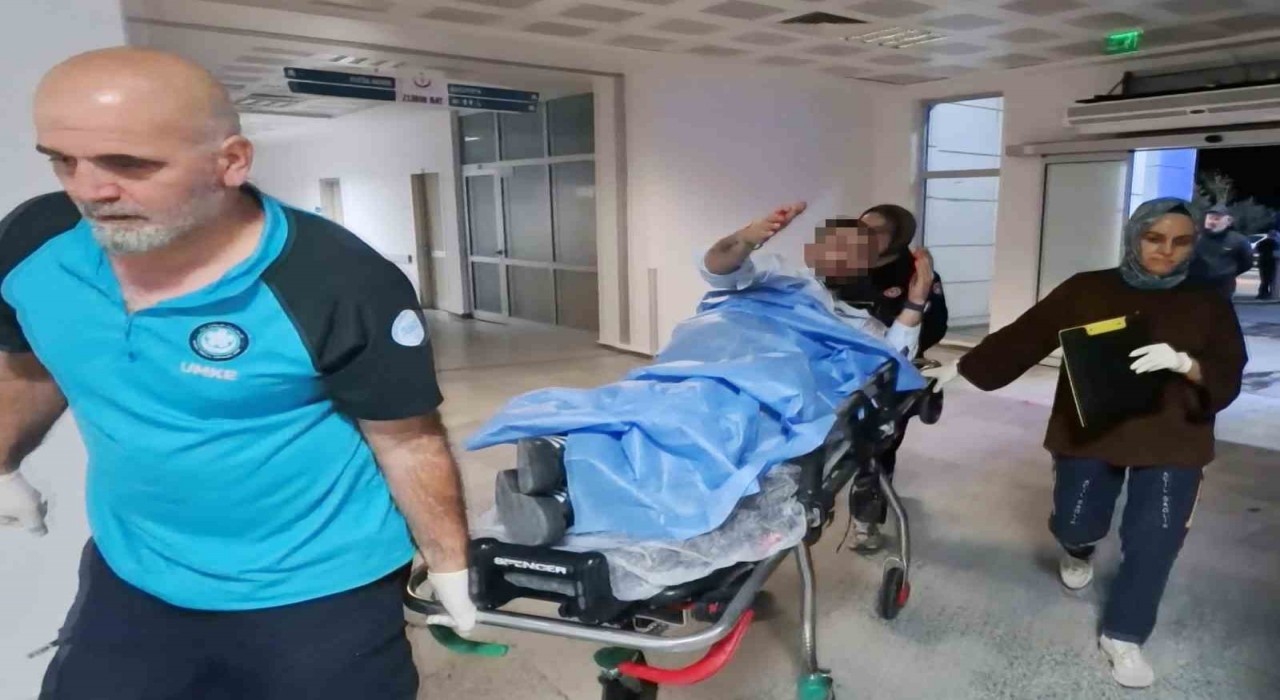 Kalçasından bıçaklanan şahıs yarasını unutup basın mensuplarına küfretti