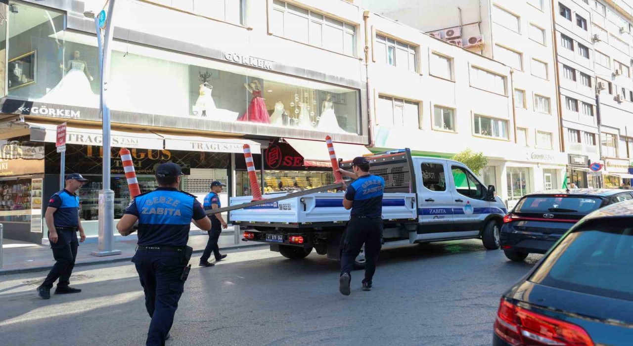 Kaldırım işgallerine zabıta müdahalesi