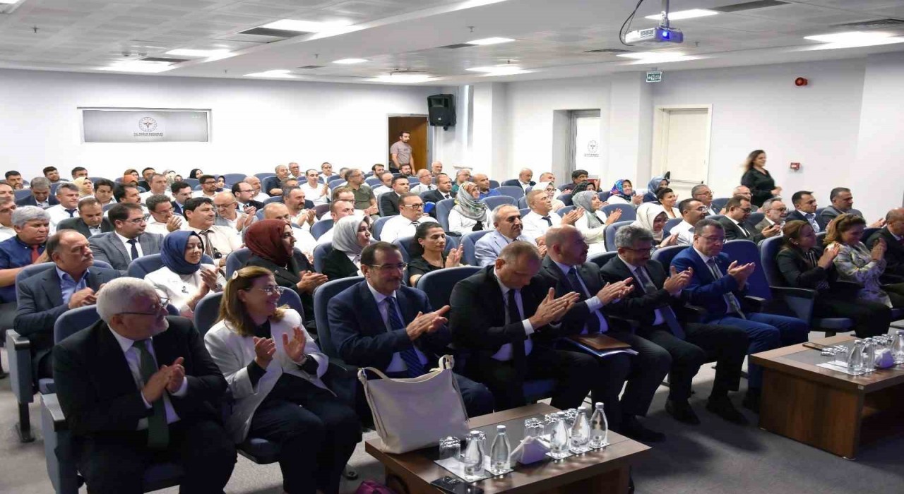 Kamu Hastaneleri Genel Müdürlüğü istişare toplantılarının ilki Konyada gerçekleştirildi