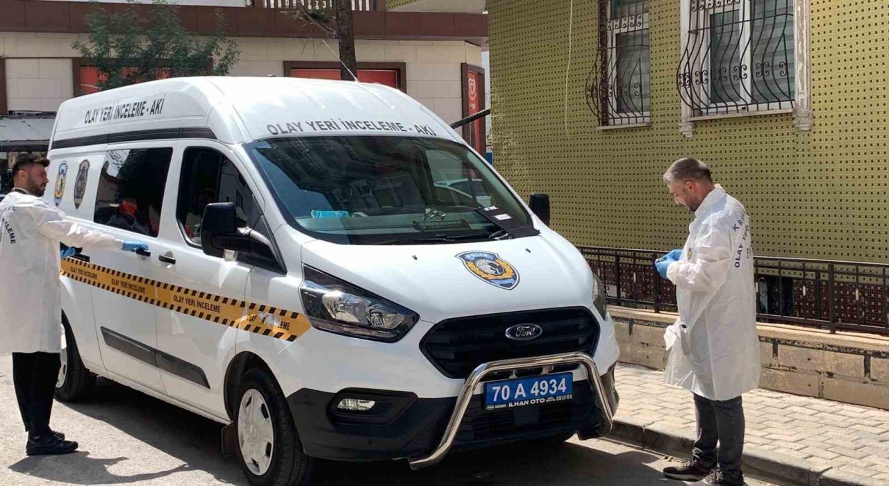 Karamanda 79 yaşındaki kadın evinde ölü bulundu