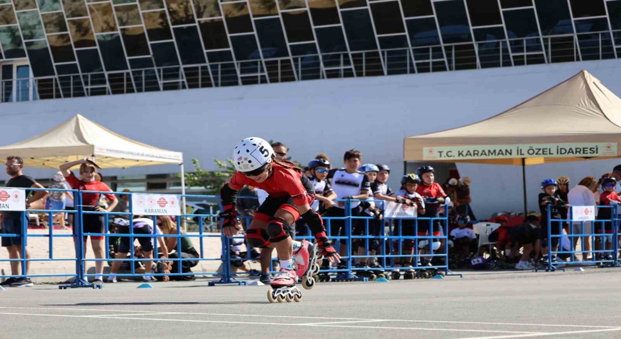 Karamanda düzenlenen ‘Tekerlekli Paten Türkiye Şampiyonası başladı