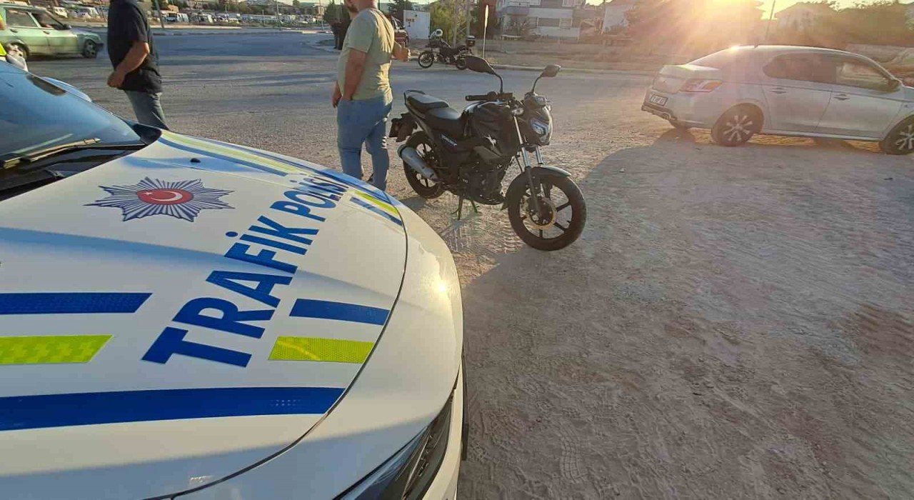 Karamanda motosiklet kazası: 2 yaralı