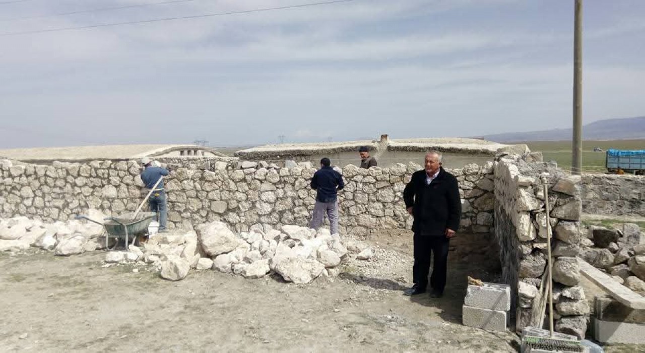 Karapınarda bıçaklı saldırı: 1 ağır yaralı