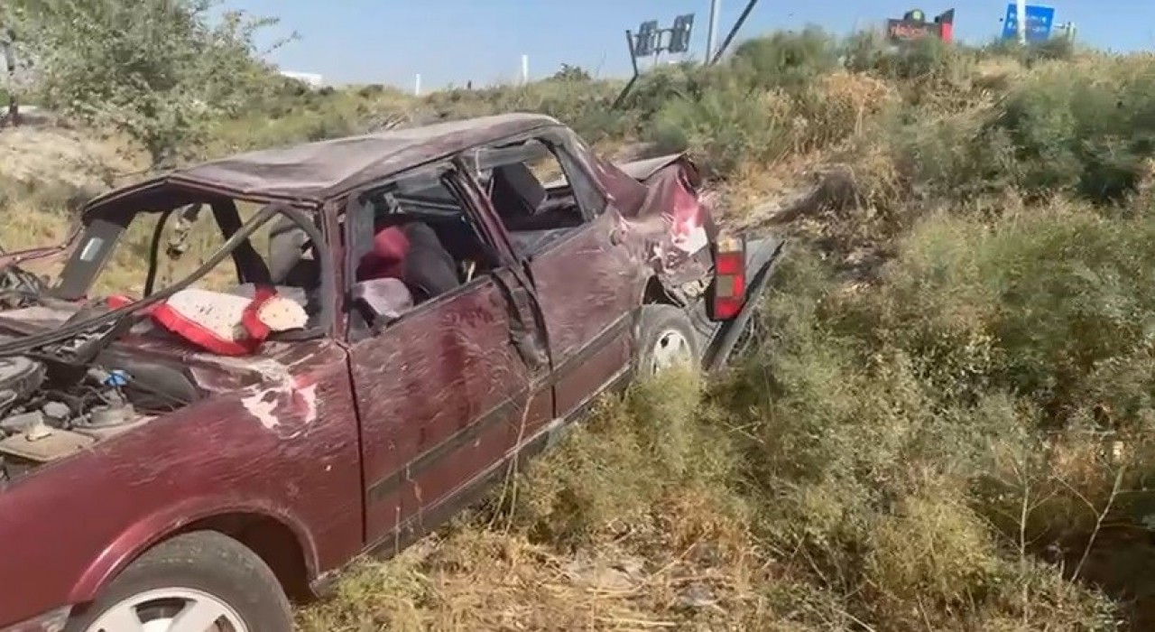 Karapınarda otomobil yoldan çıktı: 7 yaralı