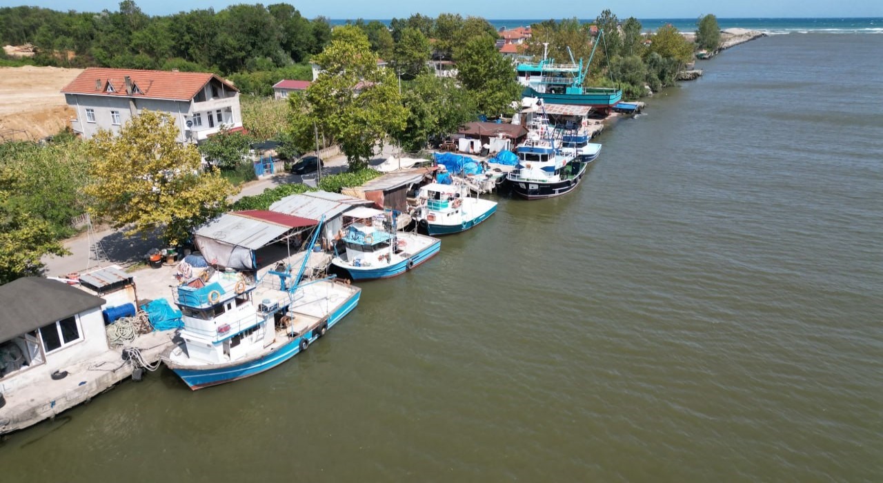 Karasulu balıkçılar, av sezonunu açamadı