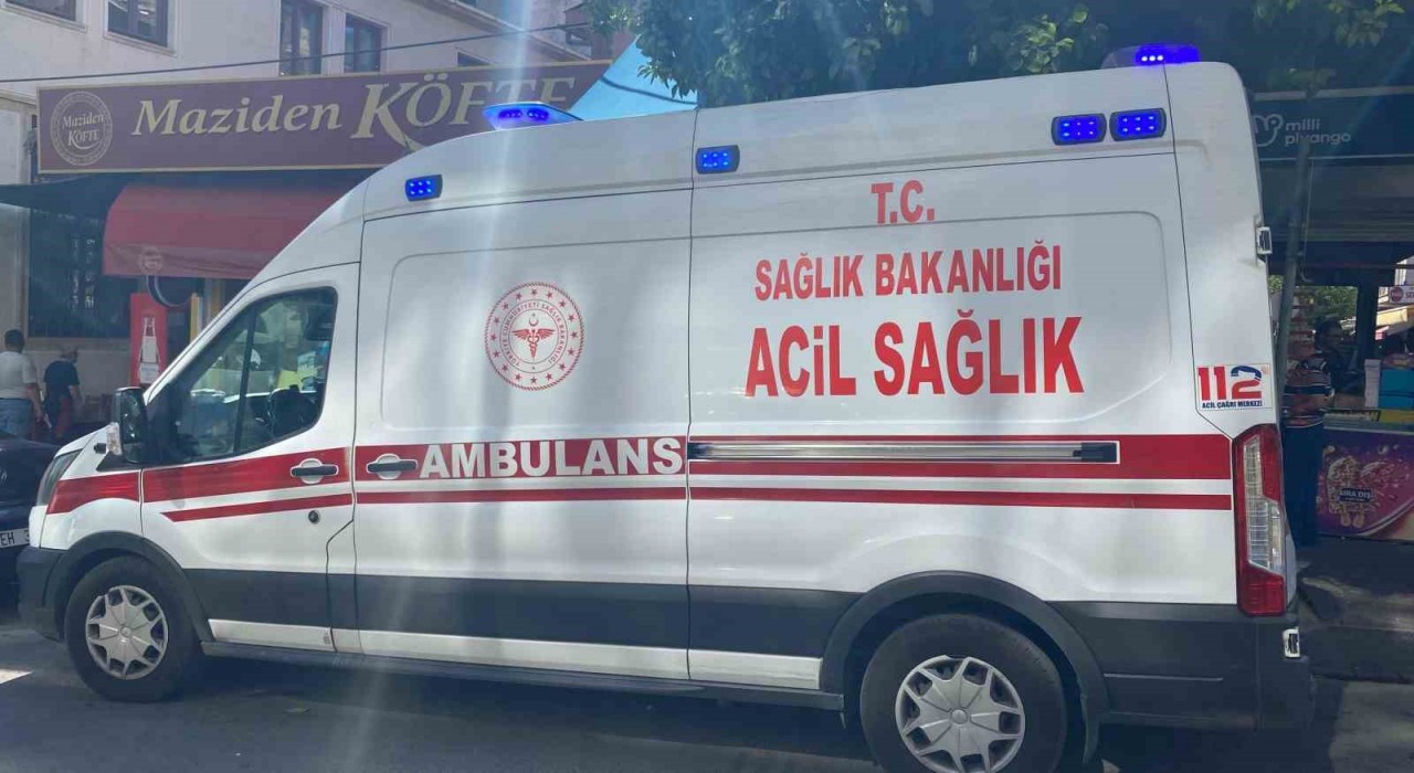 Kardeşlerin birbirini kanlar içerisinde bırakan kavgası: 2 yaralı