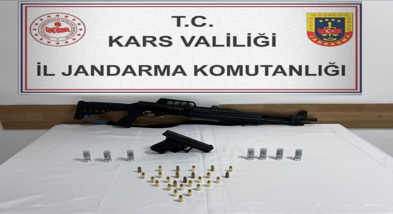 Karsta jandarmadan silah operasyonu