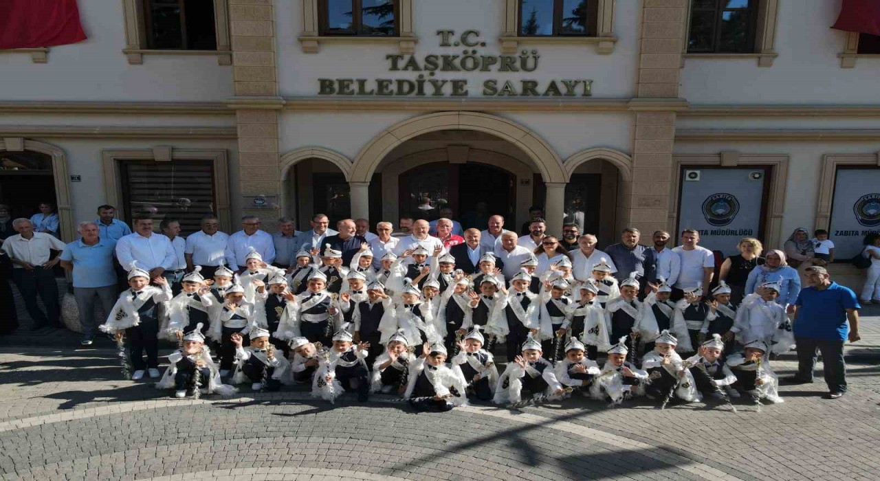 Kastamonuda 75 çocuk için sünnet şöleni düzenlendi