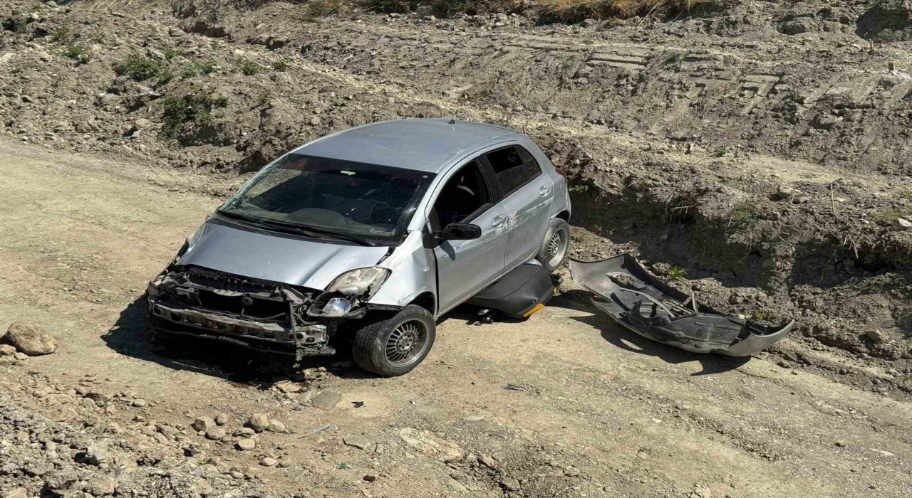 Kastamonuda otomobil, şarampole düştü: 1 yaralı