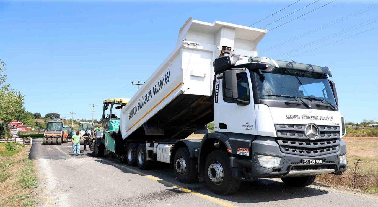 Kazımpaşa Caddesine 7 bin 500 ton sıcak asfalt