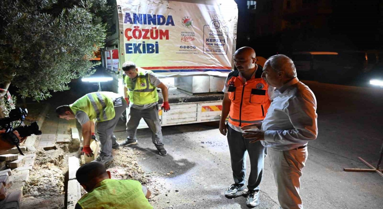 Kepez Belediyesi, Anında Çözüm Ekibi ile gece gündüz sahada
