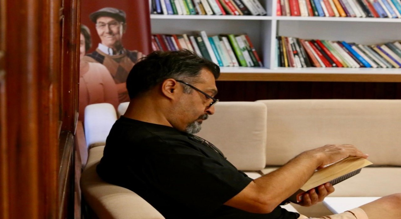 Kepezin Emekliler Lokalinde çaylar taze, sohbetler sıcak