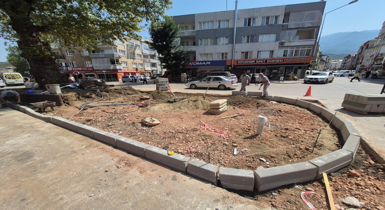 Kestelde yollar yenileniyor