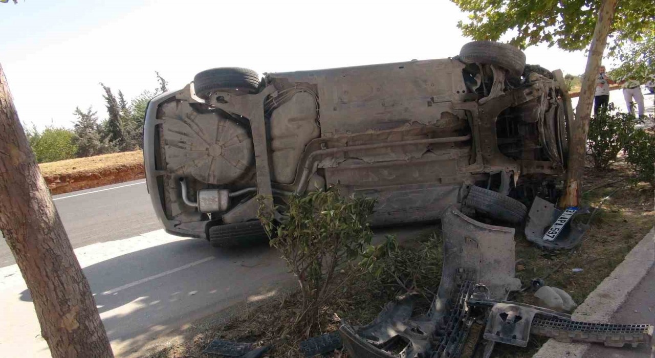 Kiliste iki otomobil çarpıştı: 2 yaralı