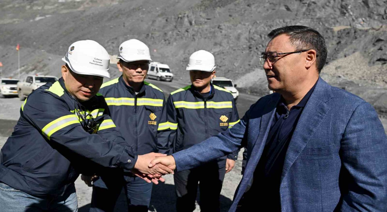 Kırgızistanda altın madeninde ilk kez yer altı üretime başlandı