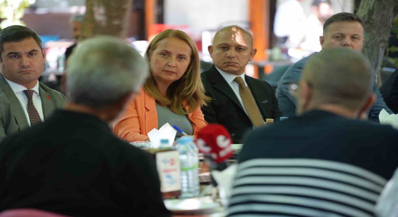 Kırıkkale Belediye Başkanı Önal ve CHP heyeti Kırıkkalede basınla buluştu