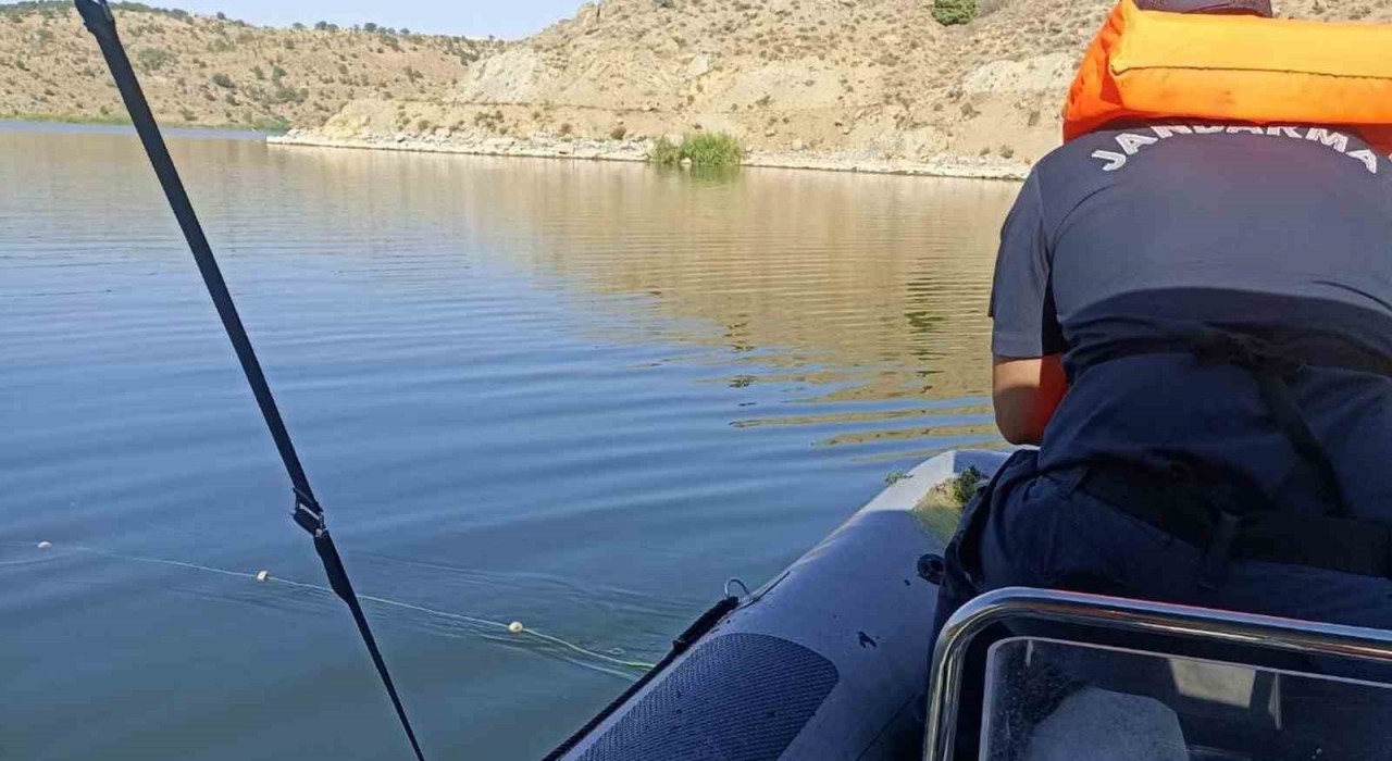 Kırıkkalede 250 metrelik ağla balık avlayan şahsa ceza