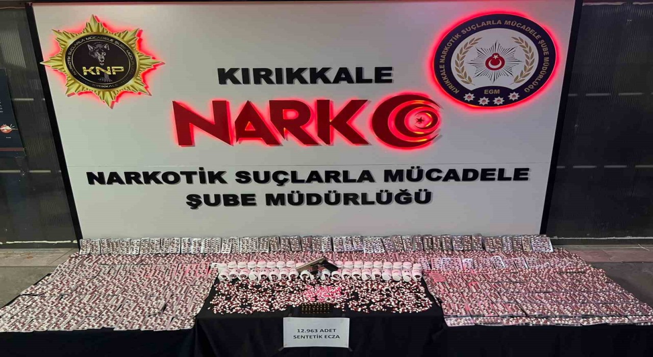 Kırıkkalede uyuşturucu operasyonu: Binlerce hap ele geçirildi