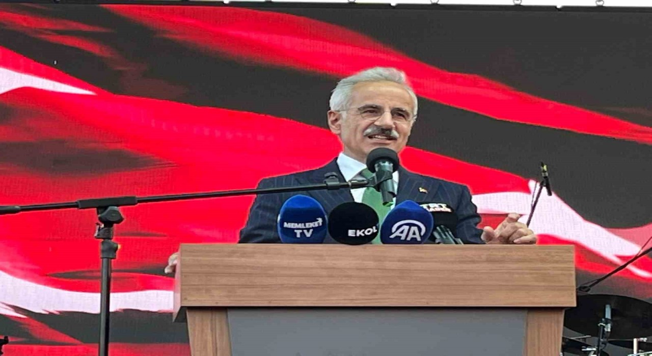 Kırşehirde Neşet Ertaş Anma Programı ve Bulgur Festivalinde renkli görüntüler yaşandı