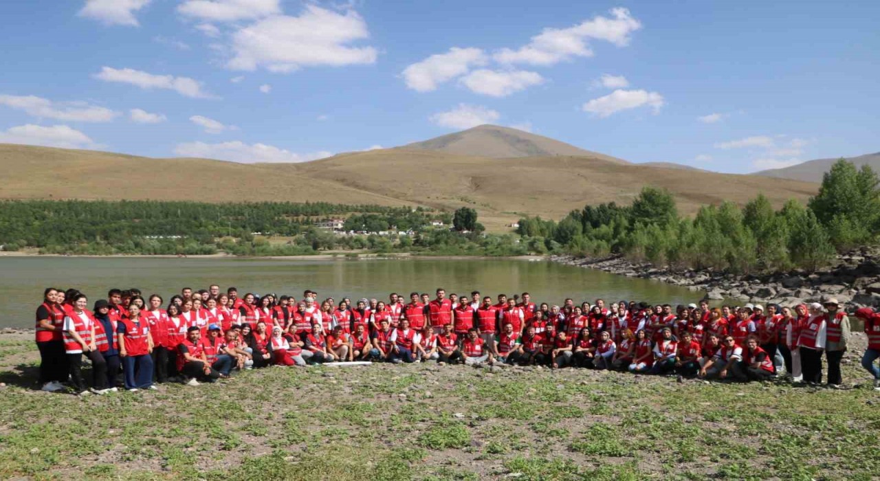 Kızılay gönülleri Erzurumdan mutlu ayrıldı