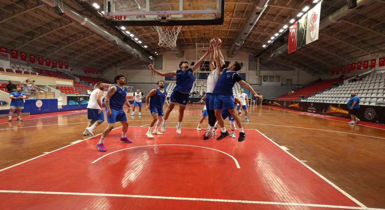 Kocaeli BŞB Kağıtspor, yeni sezona yüksek tempoda hazırlanıyor