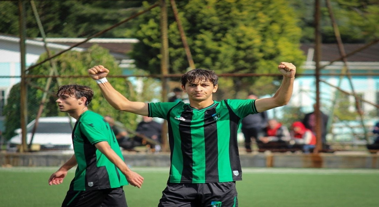 Kocaelispor, Mikdat Çili Balıkesirspora kiraladı