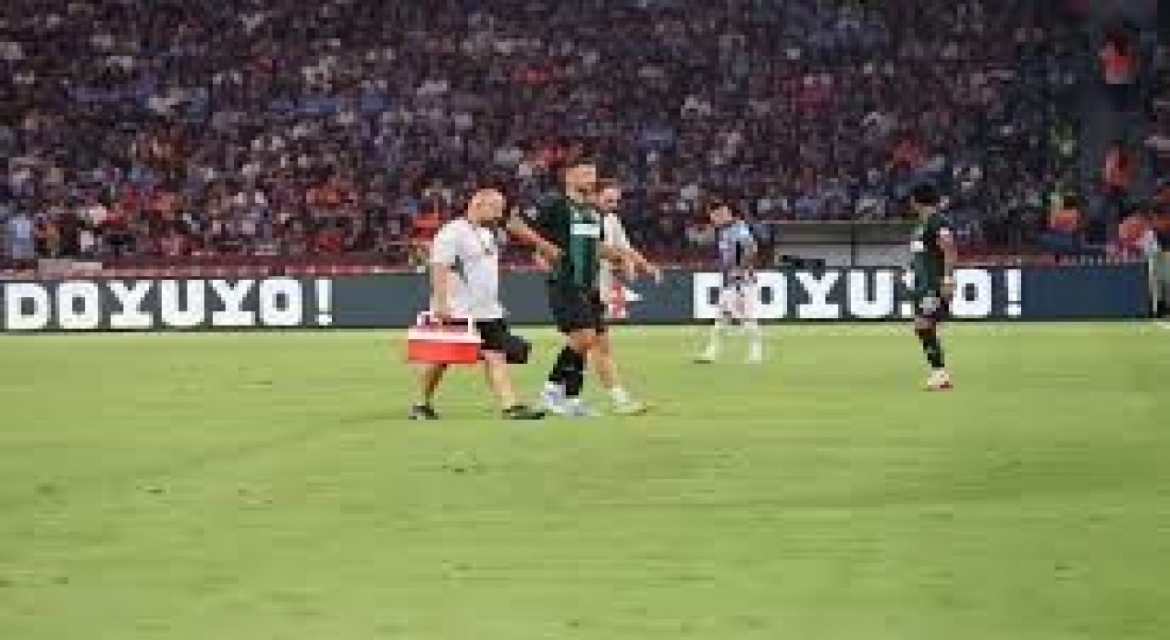 Kocaelisporda Mateusz Wieteskadan kötü haber