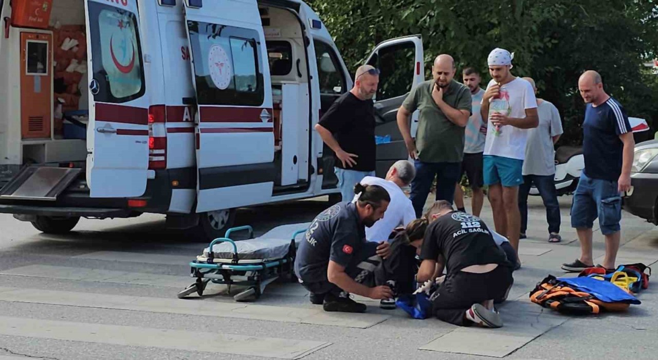Kontrolden çıkan motosikletten düşen sürücü yaralandı