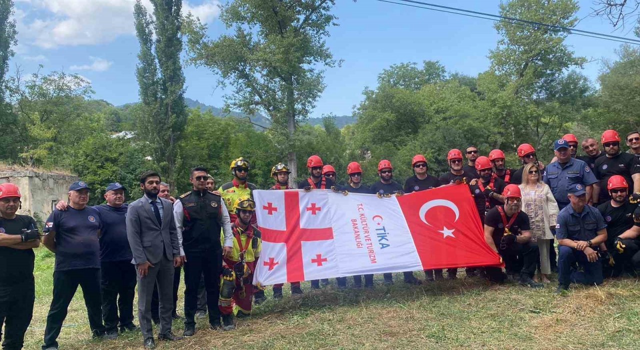 Konya İtfaiyesi, TİKA iş birliğiyle Gürcistanda Doğada Arama Kurtarma Eğitimi düzenledi