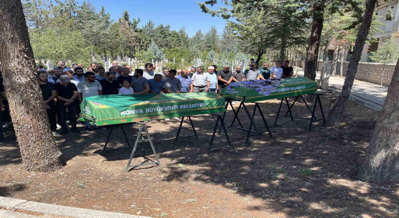 Konyada derede boğulan kız kardeşlere acı veda