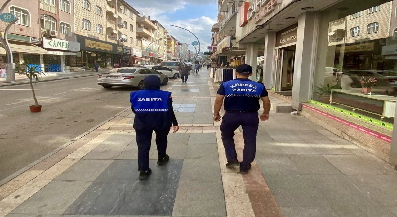 Körfezde kaldırım işgallerine geçit yok