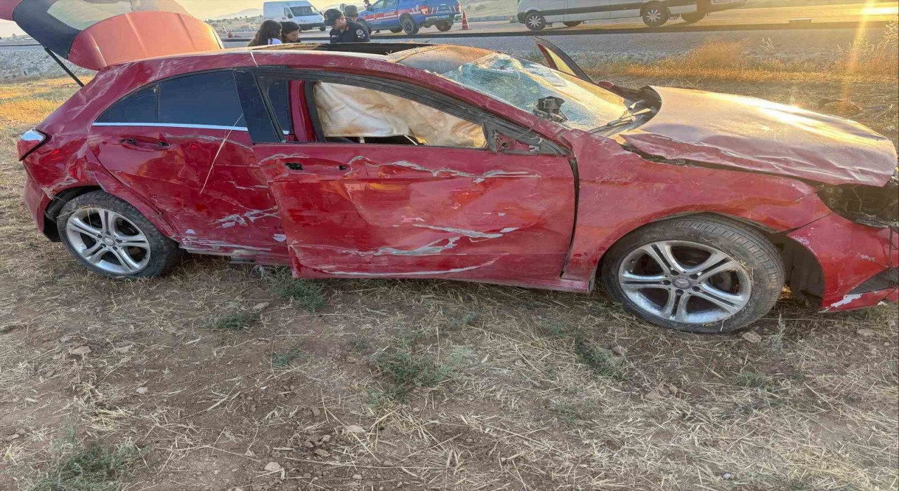 Korkutelinde trafik kazası:1 ölü, 1 yaralı