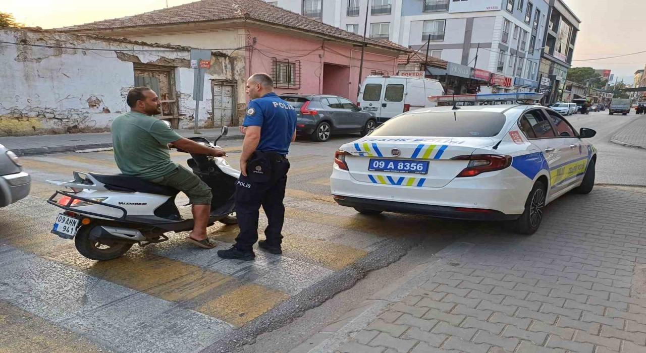 Köşkte araçlar denetlendi, kurallara uymayan sürücüler cezadan kaçamadı