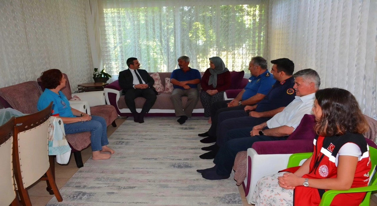 Köyceğiz Kaymakamı Kumcu, şehit ailelerini unutmadı