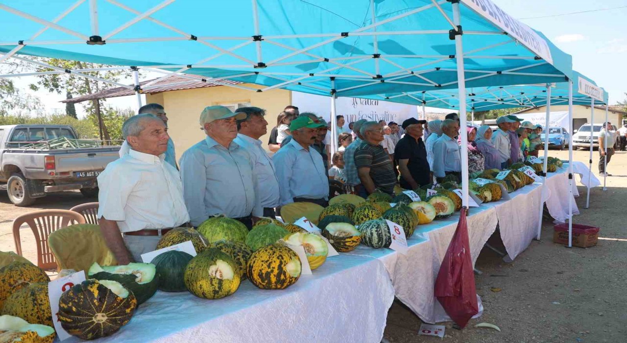 Kulada ilk kez kavun festivali düzenlendi