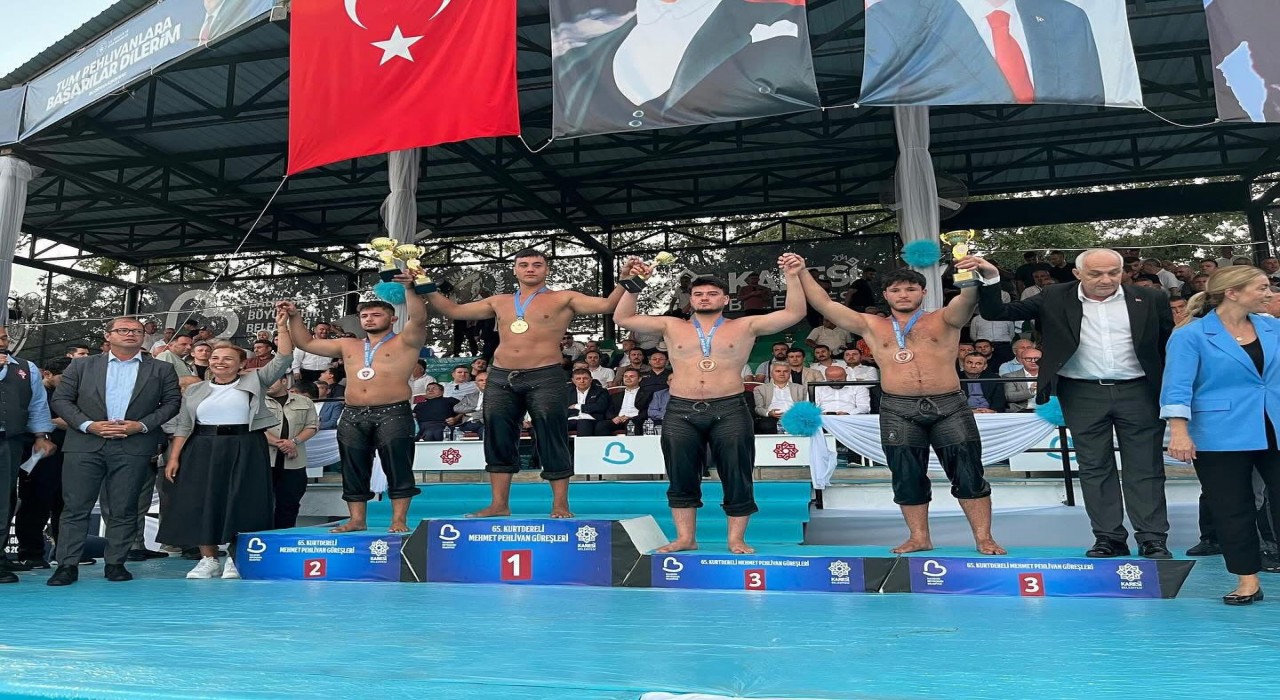 Kulalı pehlivan Türkiye Yağlı Güreş Liginde şampiyon oldu