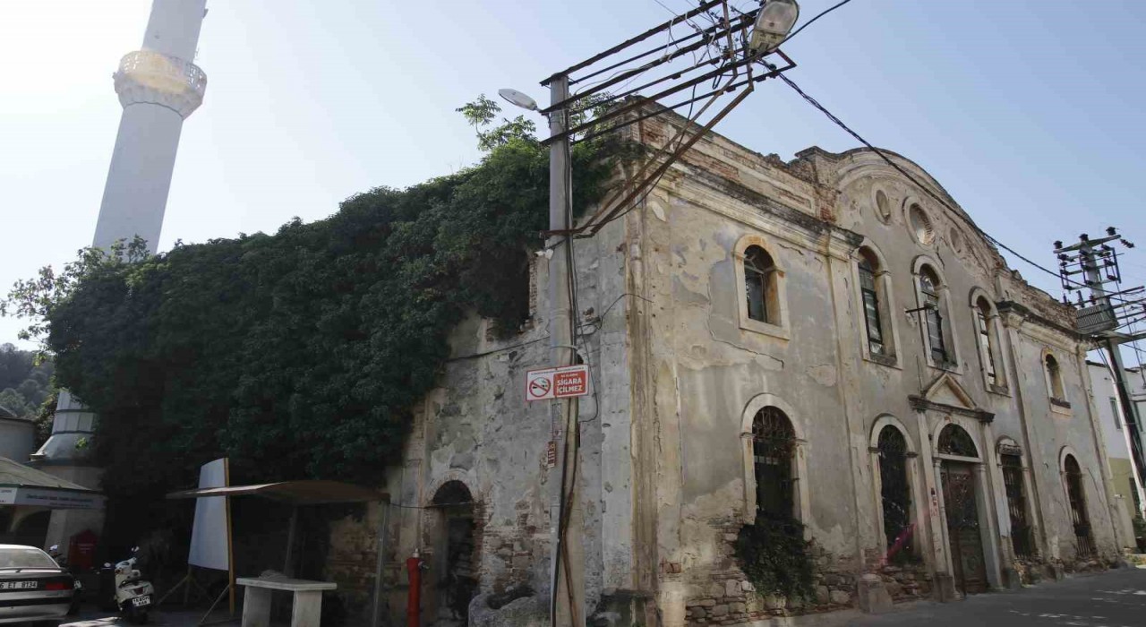 Kültür ve Turizm Bakanlığından Bursadaki o kilise hakkında CHPli belediyeye tahsis kararı