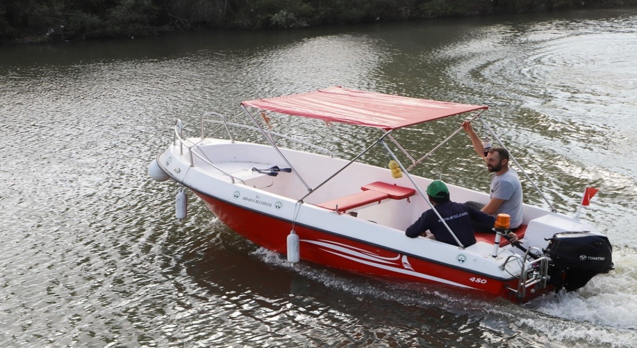 Kura Nehrinde tekneler yeniden boy gösterdi