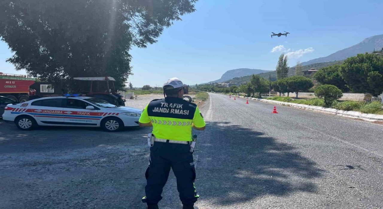 Kural tanımaz sürücüler havadan görüntülendi