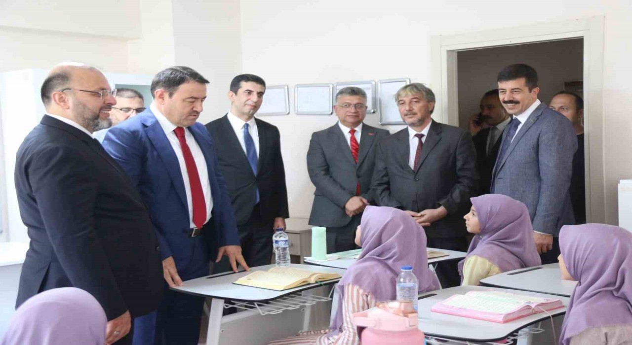 Kütahyada Örgün Eğitimle Hafızlık Projesi devam ediyor