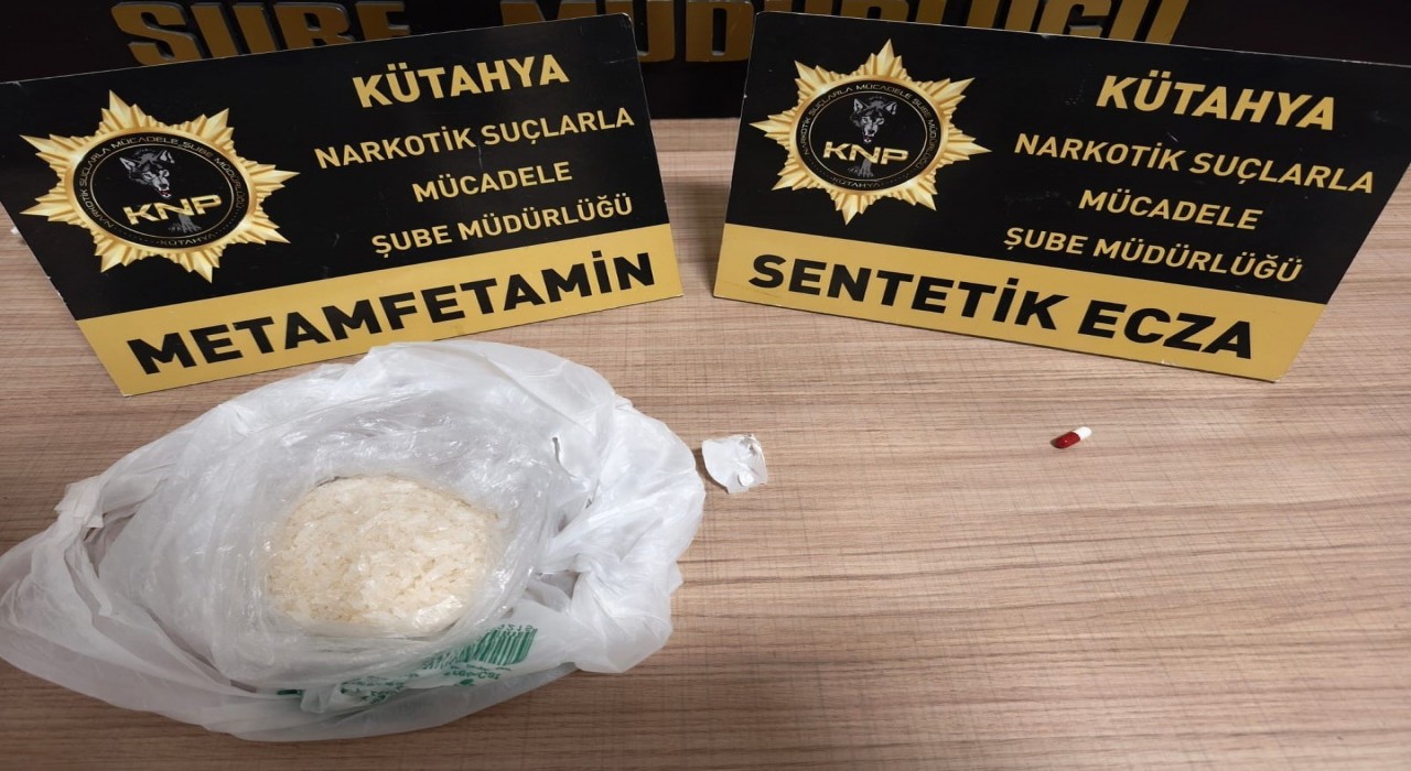 Kütahyada uyuşturucu operasyonu: 2 kişi tutuklandı