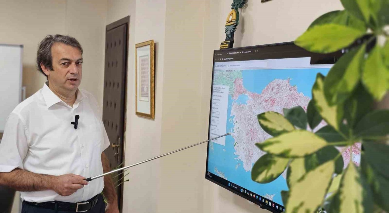 Kutoğlundan endişelendiren açıklama: Türkiyenin bitki örtüsü alarm veriyor