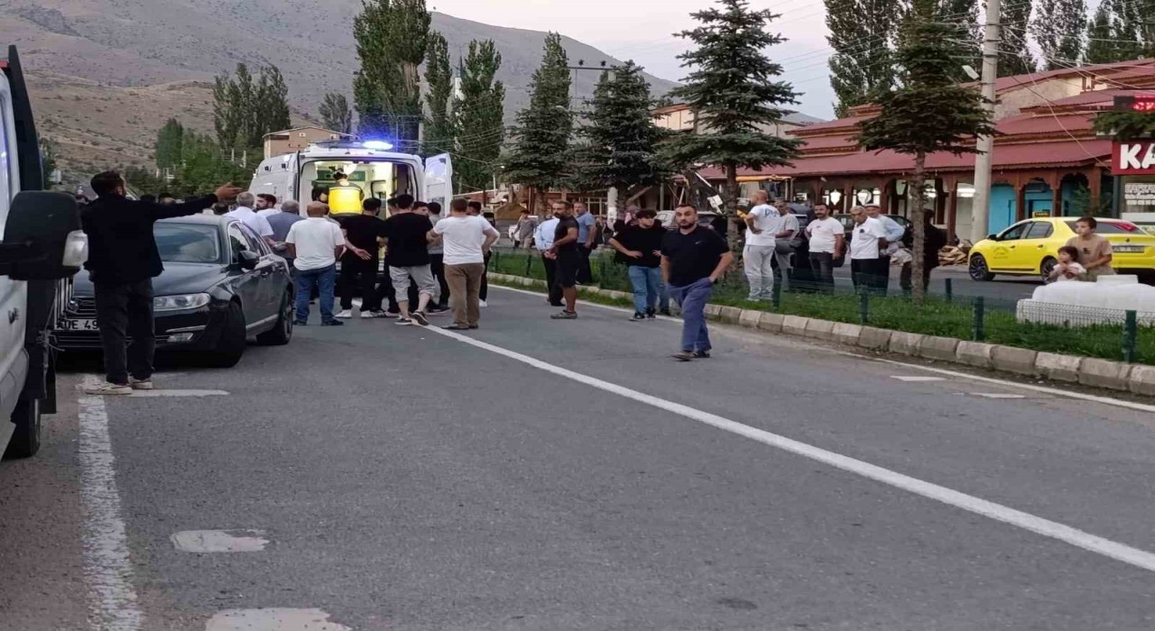 Maden Köprübaşı Mahallesi sakinleri, yolda gerekli önlemlerin alınmasını istiyor