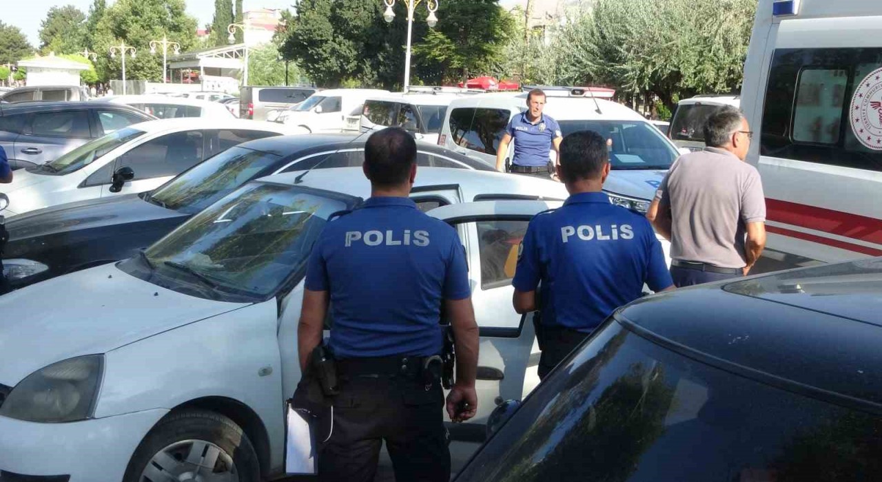 Malatyada 70 yaşındaki adam park halindeki araçta ölü bulundu