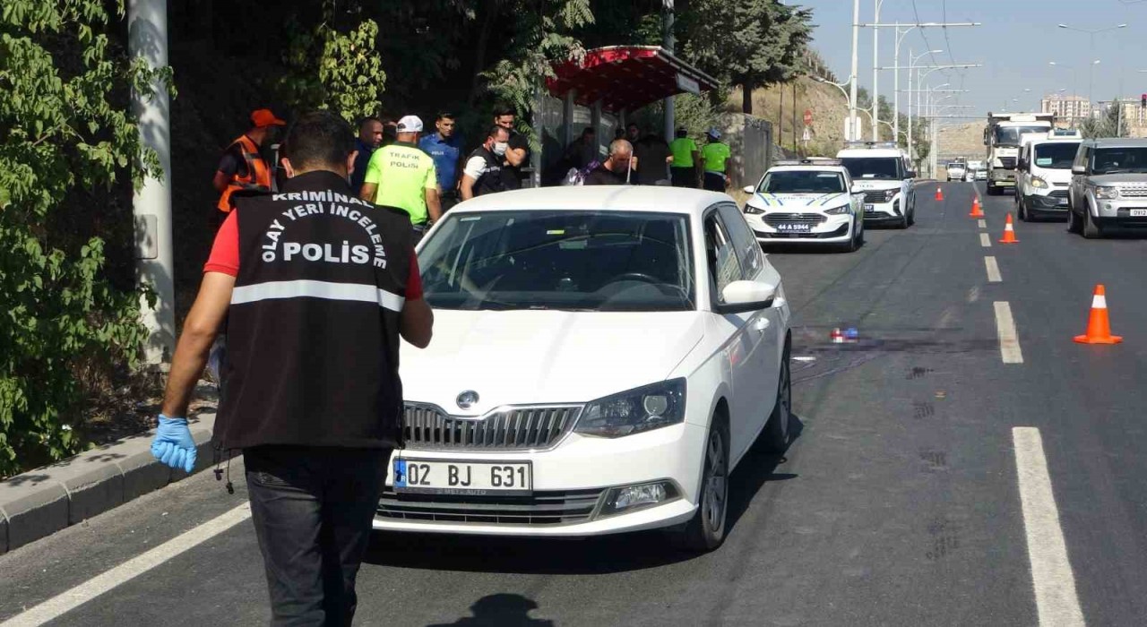 Malatyada otomobilin çarptığı yaya ağır yaralandı