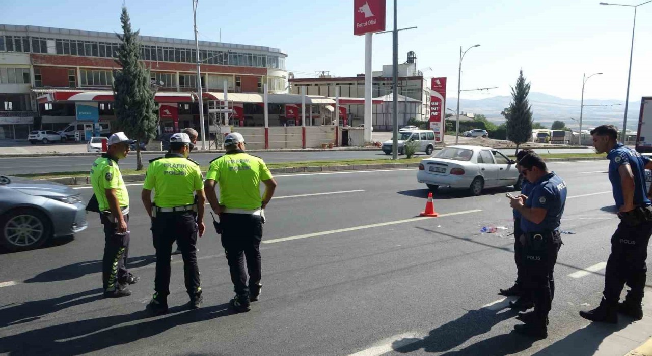 Malatyada otomobilin çarptığı yaya kurtarılamadı