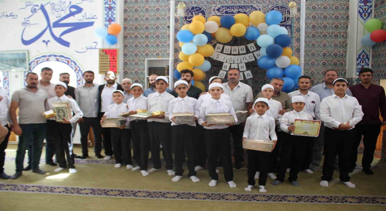 Malazgirtte yaz Kuran kursu mezuniyet programı düzenlendi