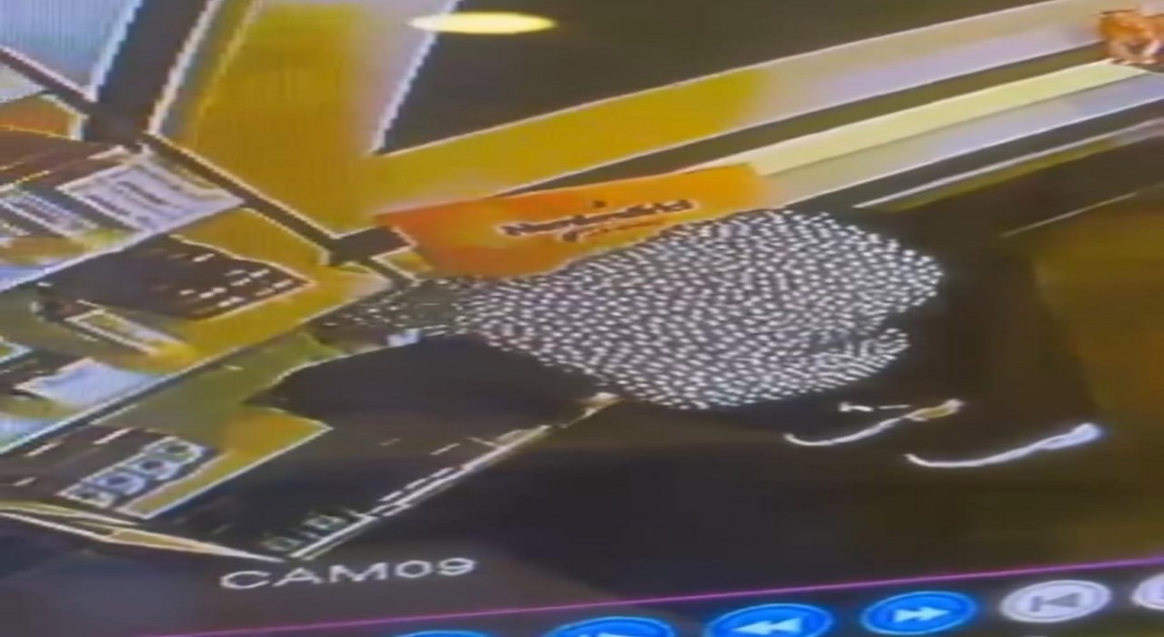 Maltepede güzellik merkezinde hırsızlık anı kameralarda