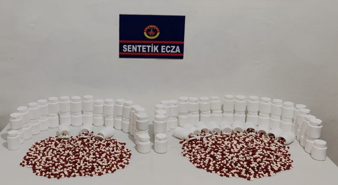 Manisada 5 binin üzerinde sentetik ecza hapı ele geçirildi