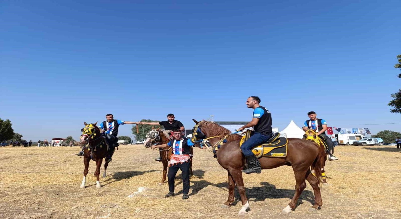 Manisada Yörük Şenliği renkli görüntülere sahne oldu